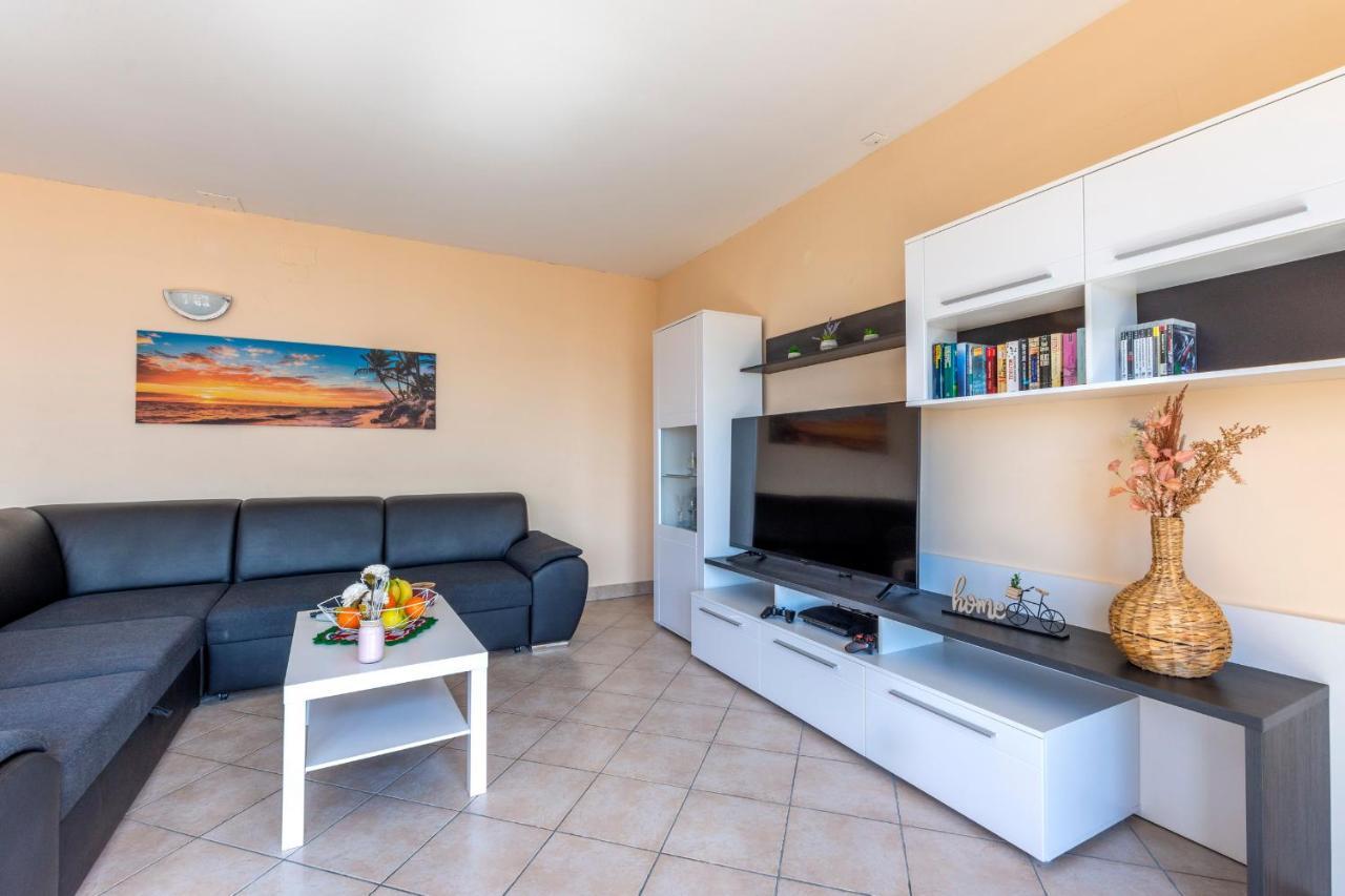 Villa Tomas „The View Of Jesenice“ Jesenice  Esterno foto